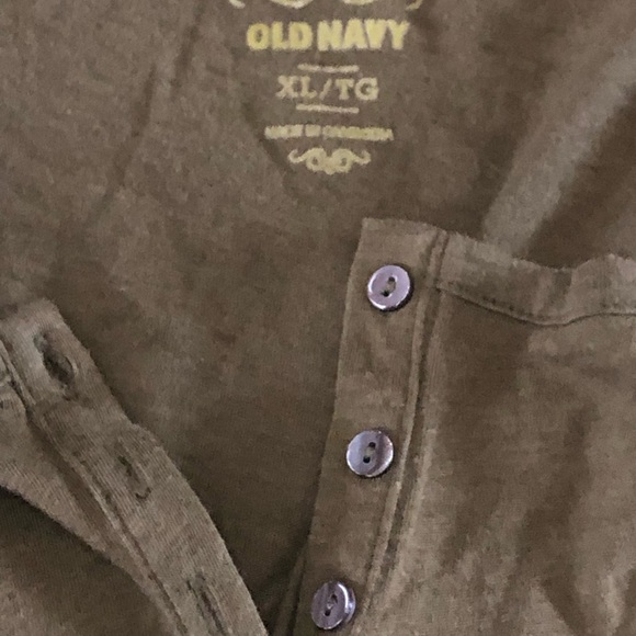 Old Navy XL Olive Green Henley Rollup sleeve 1/2 button shirt New NWT - Picture 3 of 6